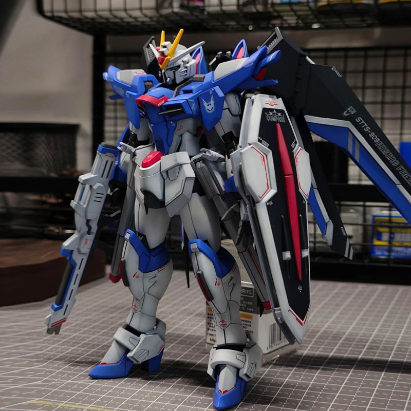 Bandai Gundam Hg - 1/144 HG 스케일 메카 플라스틱 모델