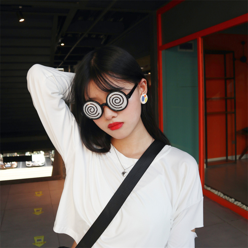 새로운 코스프레 안경 현기증 패턴 재미있는 장식 안경  - Cosplay Prop Pattern 리뷰 및 가격